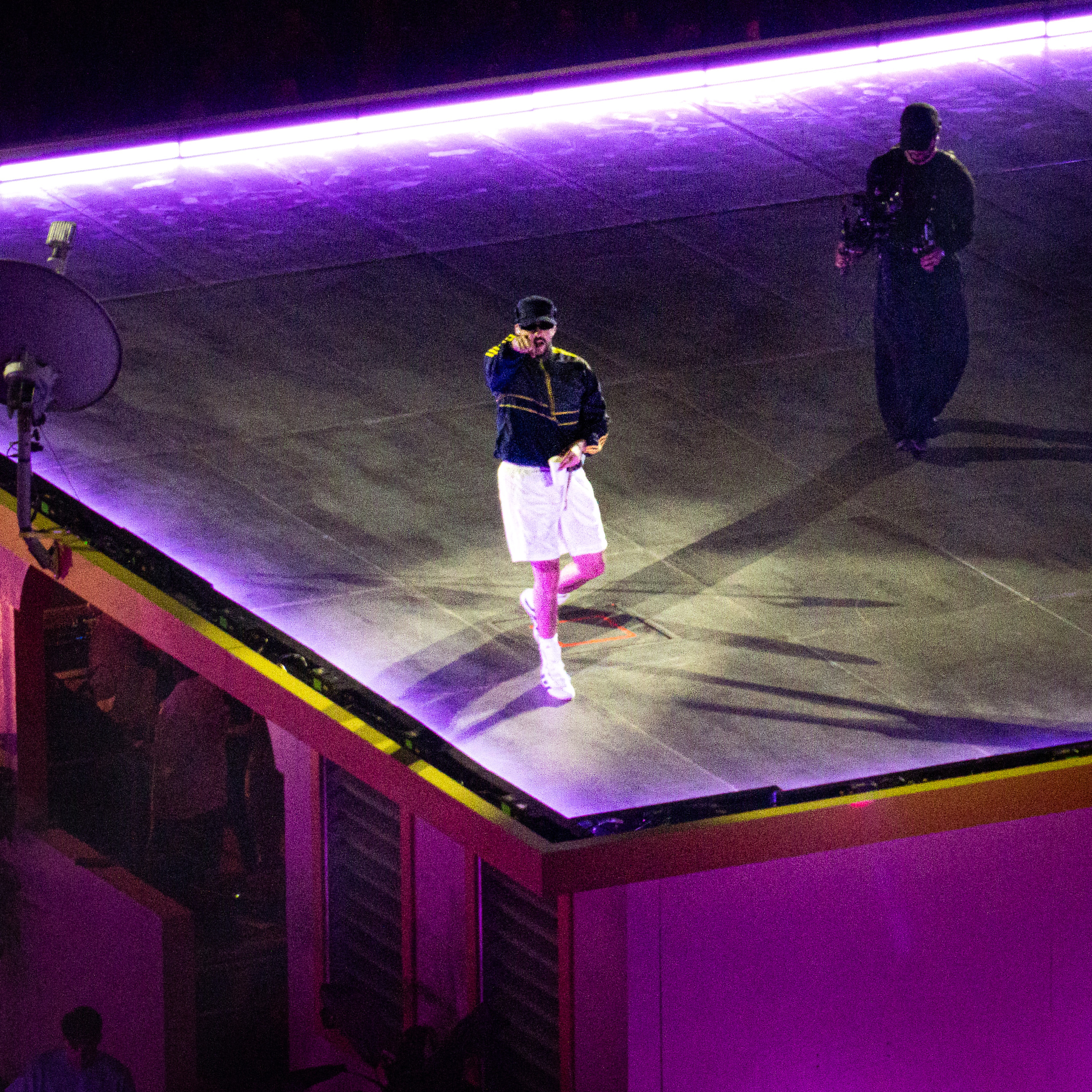 Bad Bunny — Concierto, Fotografía de Escenario (2025). Plate 8 de 9 · fotografía por Quim Miquel