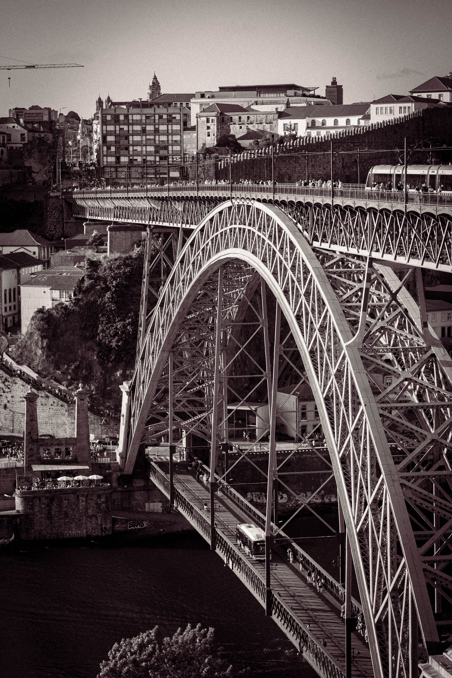 Porto — Otros, Fotografía Documental (2024). Plate 4 de 9 · fotografía por Quim Miquel