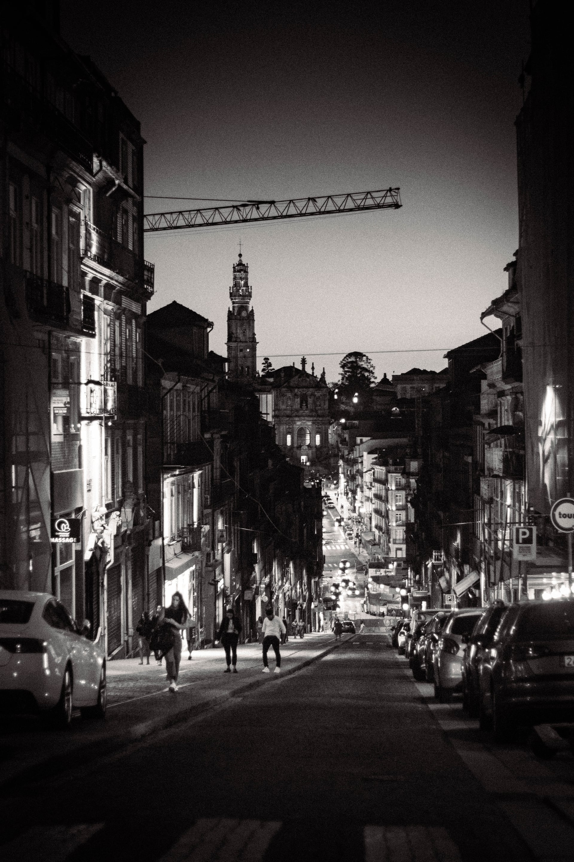 Porto — Otros, Fotografía Documental (2024). Plate 5 de 9 · fotografía por Quim Miquel