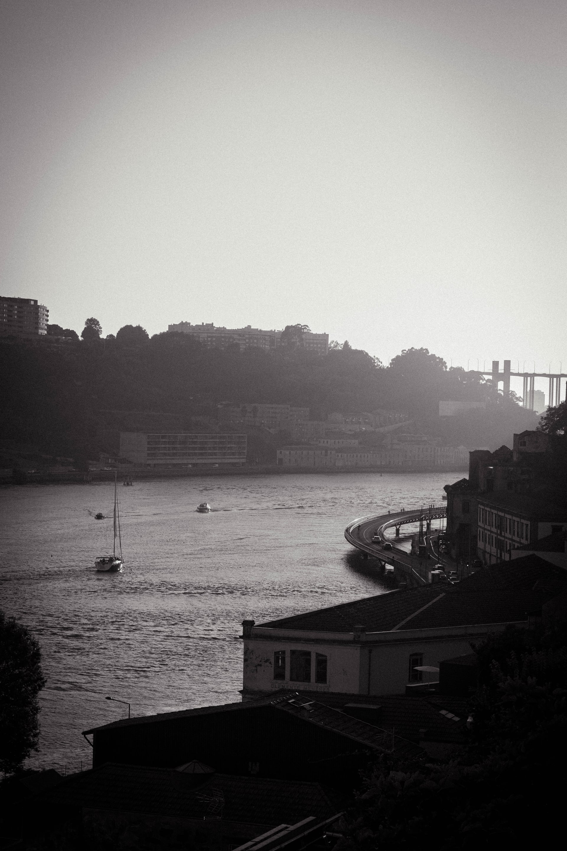 Porto — Otros, Fotografía Documental (2024). Plate 6 de 9 · fotografía por Quim Miquel