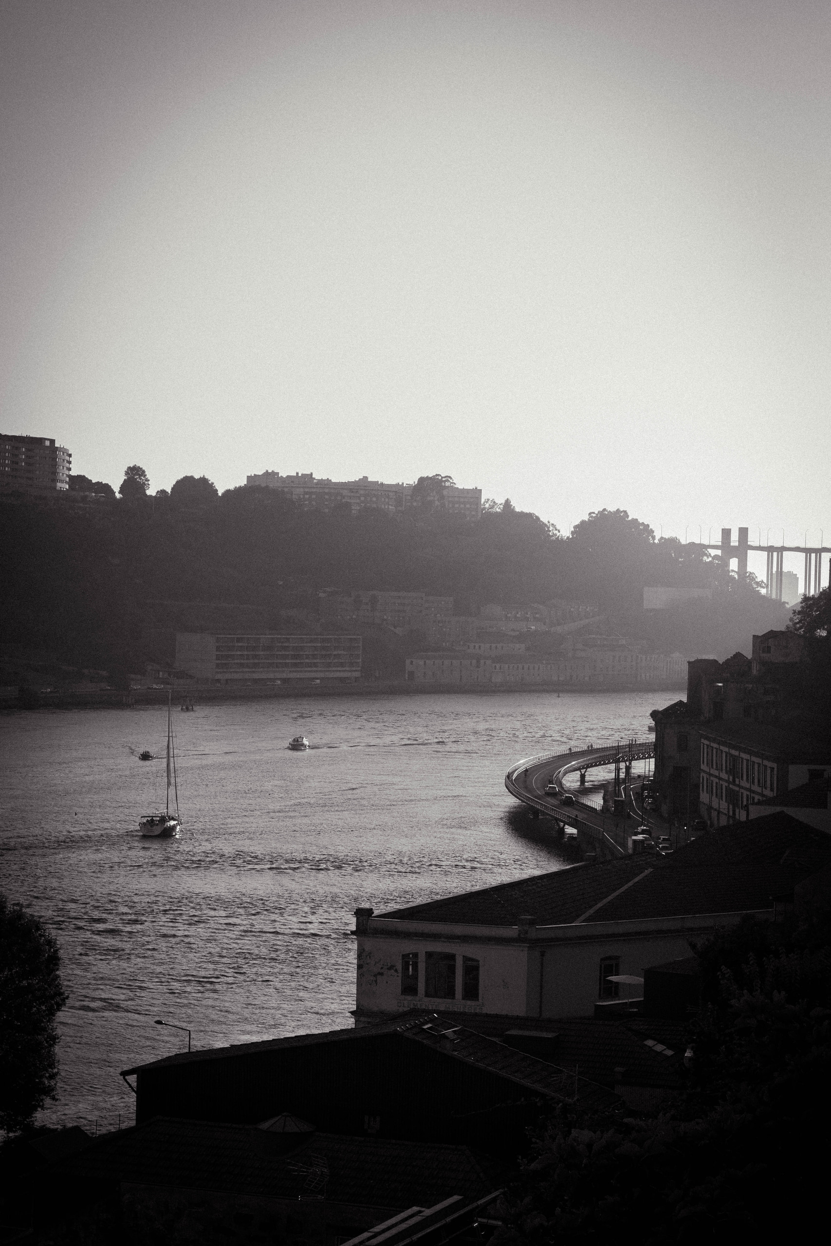 Porto — Otros, Fotografía Documental (2024). Plate 6 de 9 · fotografía por Quim Miquel